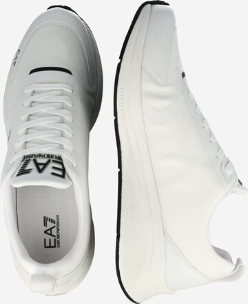 EA7 Emporio Armani Športni čevelj | bela barva
