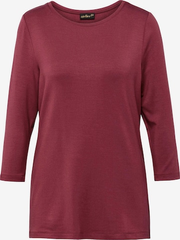 Goldner Shirt in Rot: Vorderseite