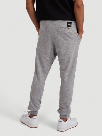 Tapered Pantaloni di O'NEILL in grigio