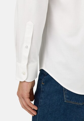 Coupe regular Chemise Boggi Milano en blanc