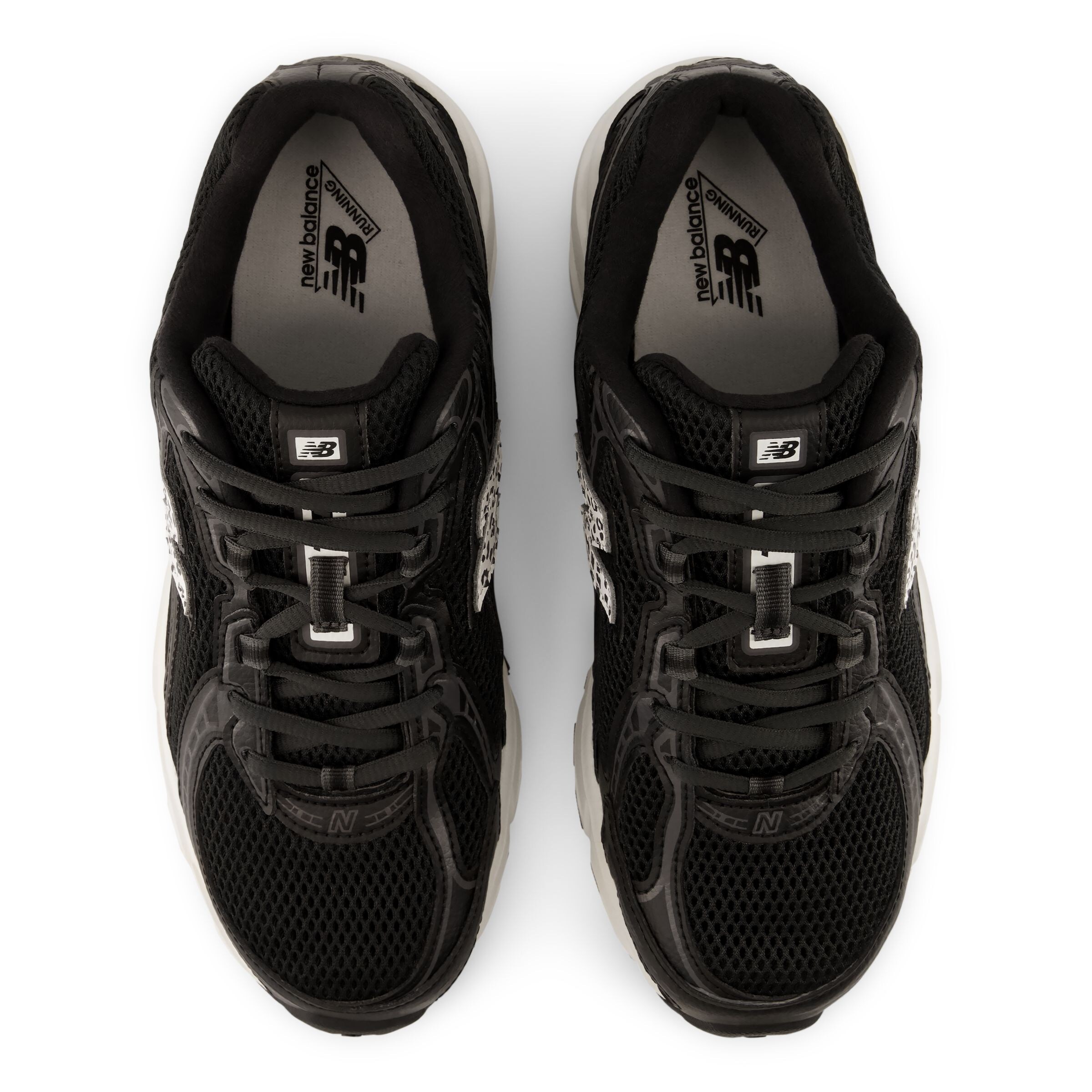 new balance 'Sneaker 740'. in Schwarz