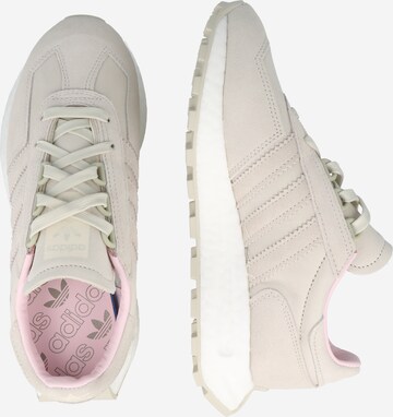 ADIDAS ORIGINALS - Sapatilhas baixas 'Retropy E5' em bege