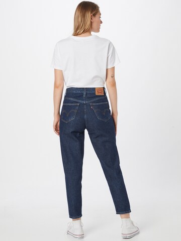 LEVI'S ® Tapered Farkut 'High Waisted Mom' värissä sininen