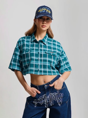 Chemisier Ed Hardy en bleu : devant