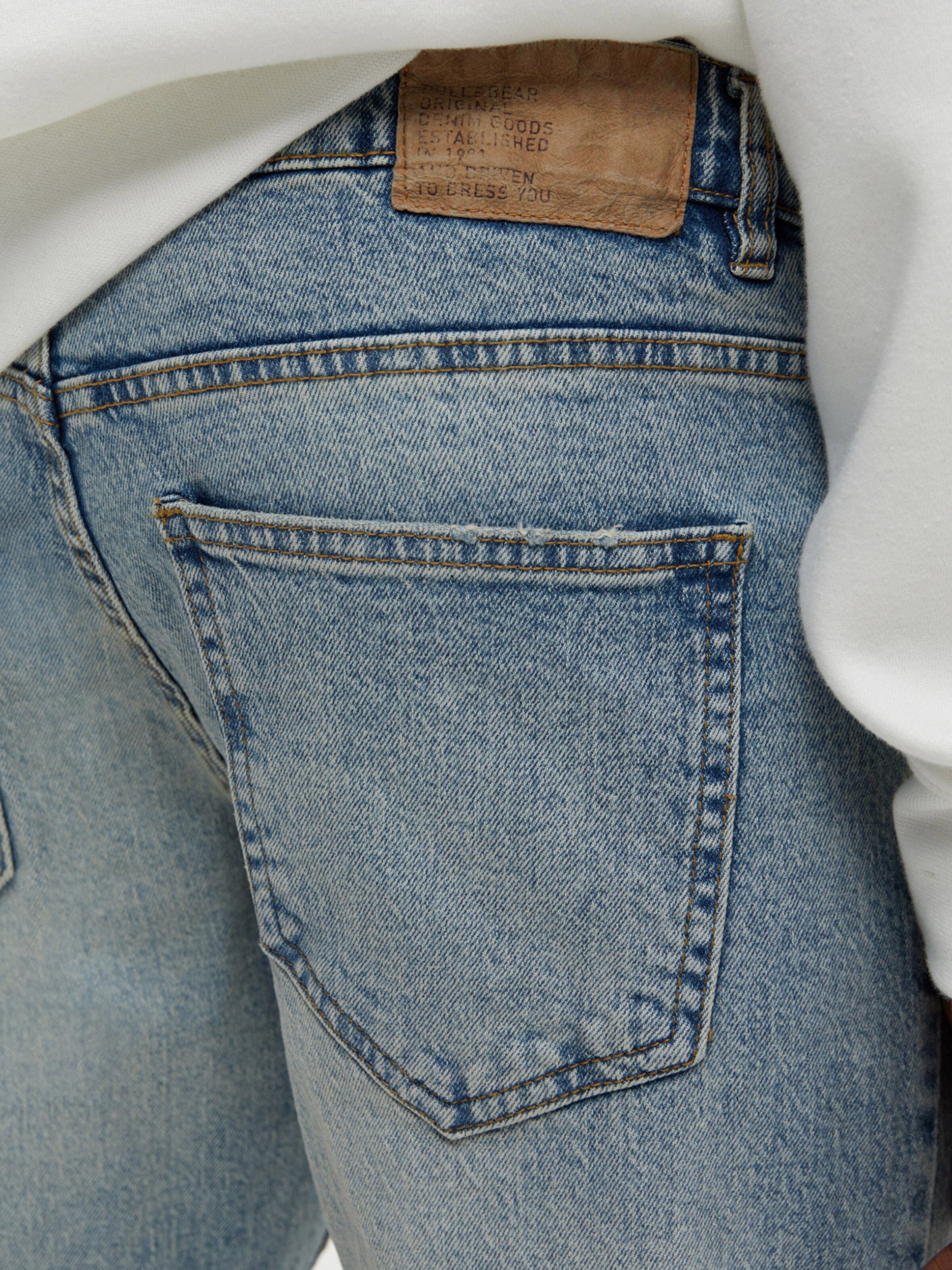 Pull&Bear Slimfit Farkut värissä sininen