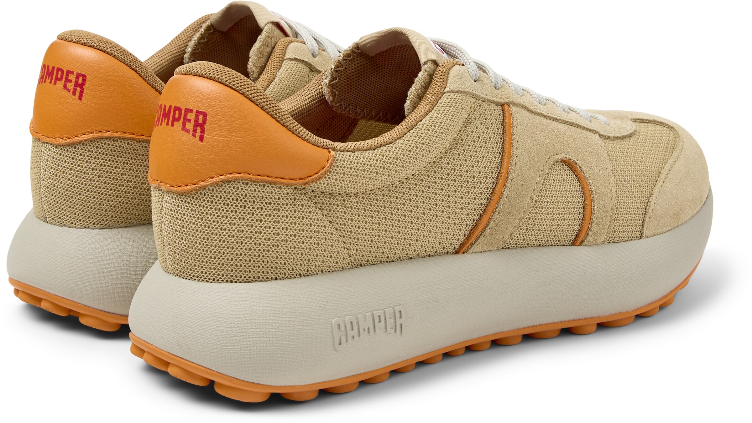 Baskets basses 'Pelotas Athens' CAMPER en beige
