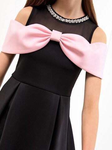 Lipsy Klänning i svart