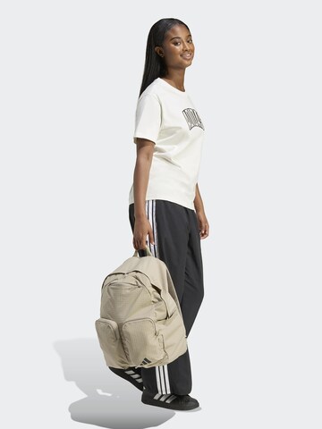 ADIDAS SPORTSWEAR Λειτουργικό μπλουζάκι 'COLLEG' σε λευκό: μπροστά