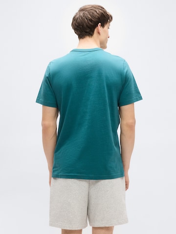 Tricou 'ESS' de la PUMA pe verde