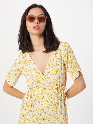 Robe 'DOLITA' sessun en beige