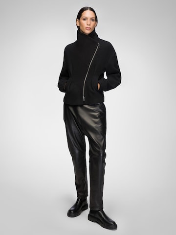 Veste d’hiver 'Sofia' V S P en noir