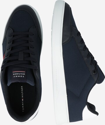 TOMMY HILFIGER Sneakers in Blue