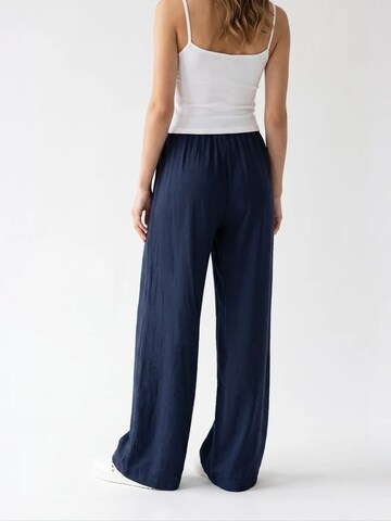 Wide leg Pantaloni de la MixRay pe albastru