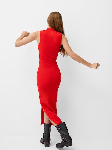 Abito di Bershka in rosso