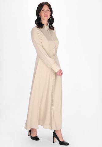 Robe usha BLACK LABEL en beige