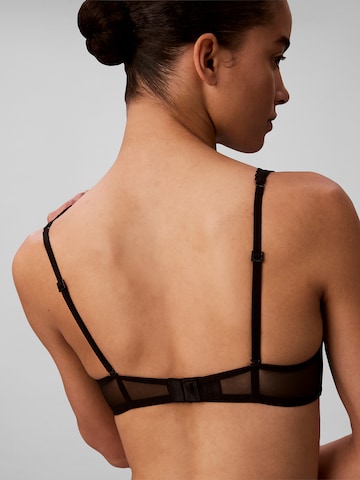Calvin Klein Triangel BH in Zwart