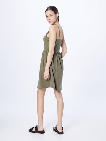 Robe d’été 'AMBER' ONLY en vert