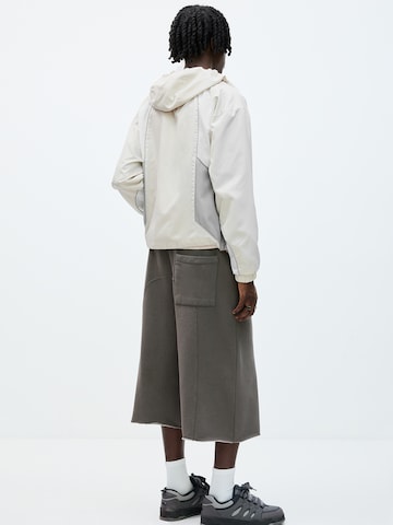 Veste mi-saison Pull&Bear en blanc