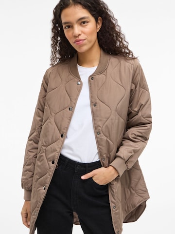 Manteau mi-saison 'VITate' VILA en marron