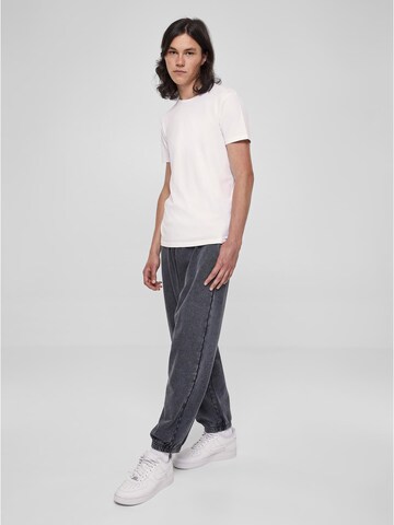 Urban Classics Tapered Broek in Zwart