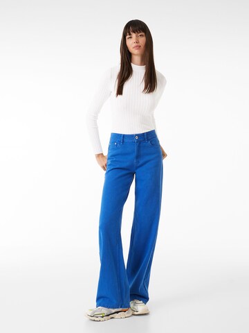Bershka Pullover in Weiß