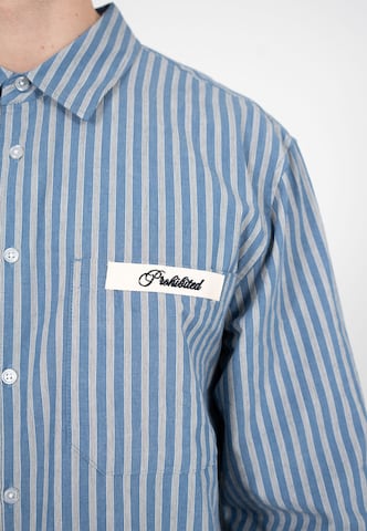 Prohibited - Ajuste regular Camisa 'Drift' en azul