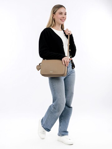 Emily & Noah Crossbody Bag 'Enie' in Brown