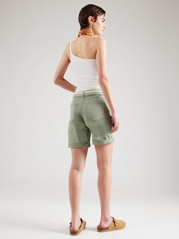 ZABAIONE Regular Shorts 'Je44la' in Grün