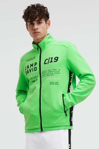 CAMP DAVID Sweatvest in Groen: voorkant