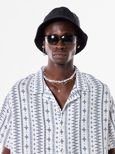 VAMOS CLO Button Up Shirt in Black / White, Item view