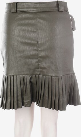 UNBEKANNT Skirt in L in Green