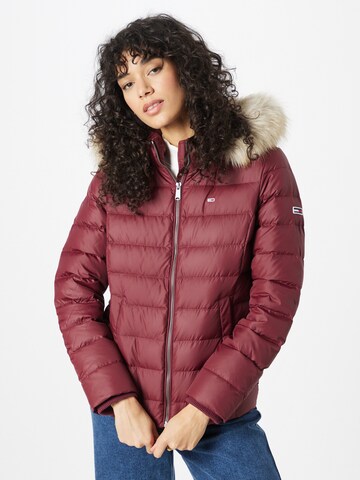Giacca invernale 'Essential' di Tommy Jeans in rosso: frontale