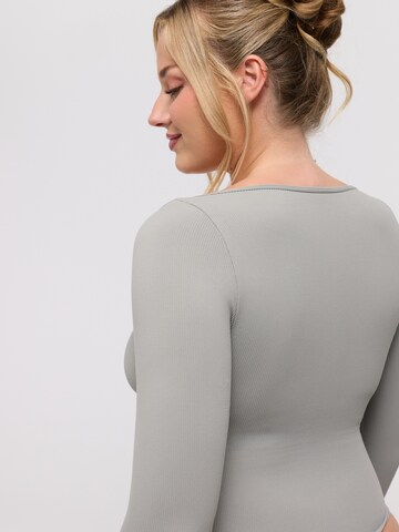 cfab Body 'Ribbed Longsleeve Sculpting Bodysuit with String'‌‌ in Grau