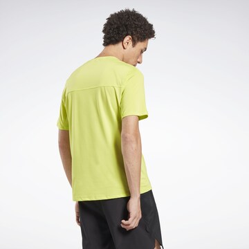 Tricou funcțional de la Reebok pe galben