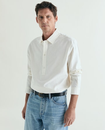 Coupe regular Chemise ' ' Scalpers en blanc