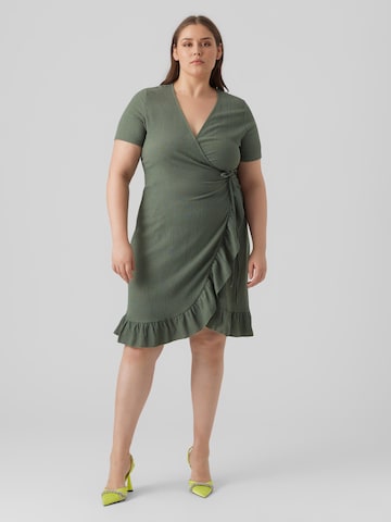 Vero Moda Curve Φόρεμα 'Haya' σε πράσινο: μπροστά