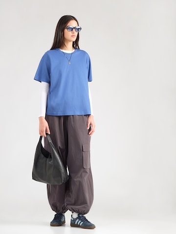WEEKDAY Póló 'Danya' - kék