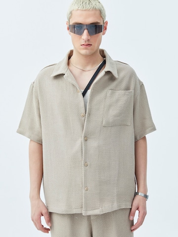 VAMOS CLO Comfort fit Button Up Shirt 'Indre' in Beige: front