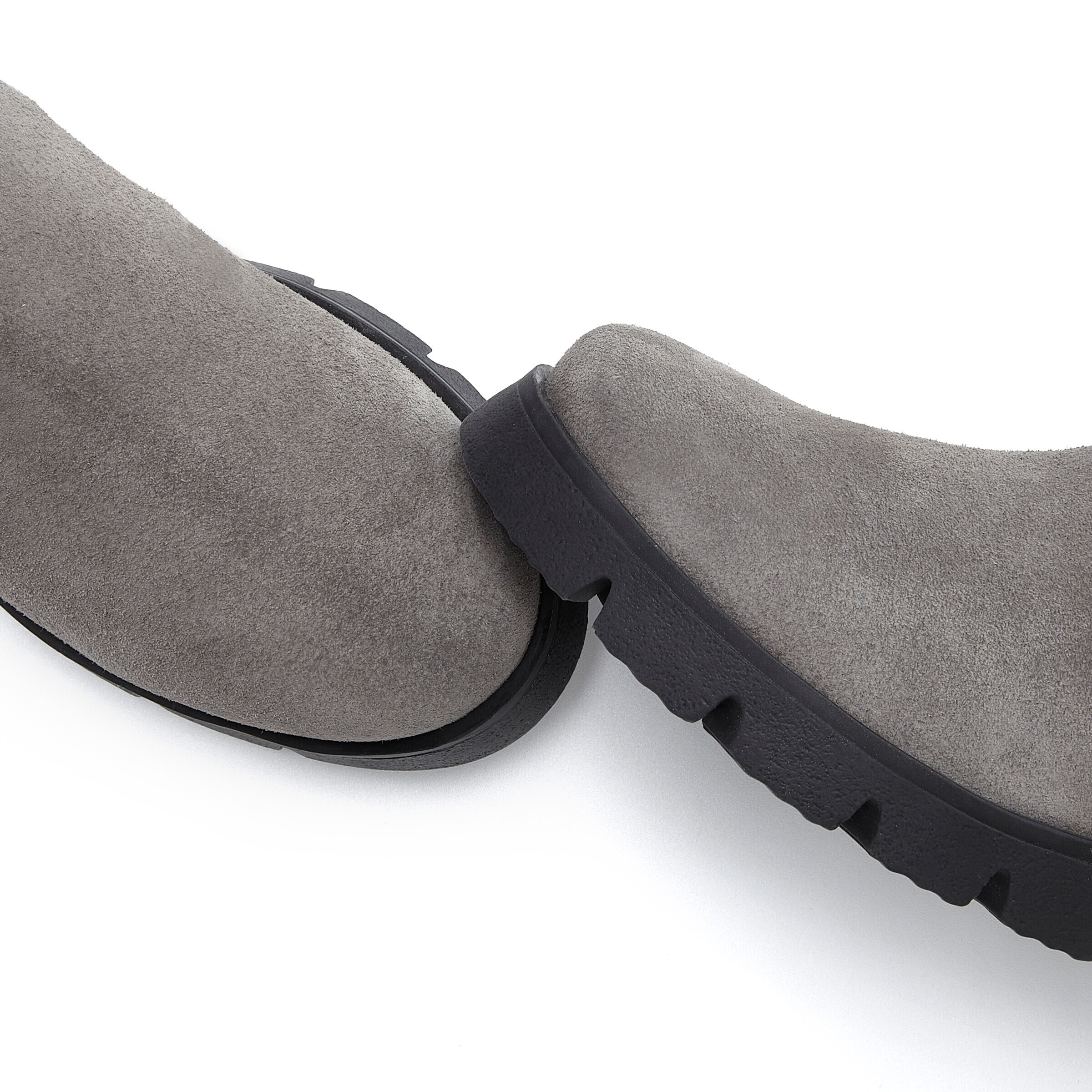Elbsand Chelsea Boots in Grey
