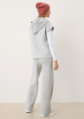 s.Oliver Sweatshirt in Grau