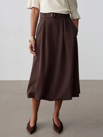 Dilvin Skirt in Brown