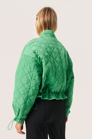 Veste mi-saison 'Umina' SOAKED IN LUXURY en vert