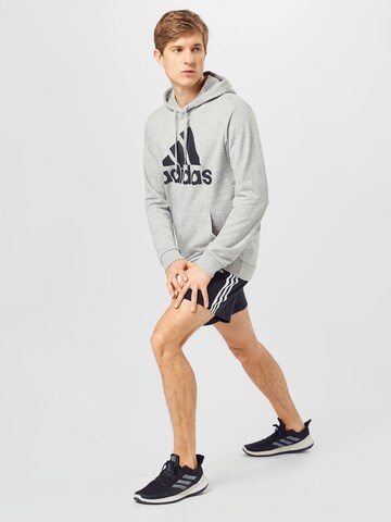 ADIDAS SPORTSWEAR - Sweatshirt de desporto 'Essentials Big Logo' em cinzento