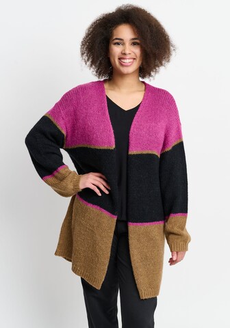 Aprico Knit Cardigan in Pink: front