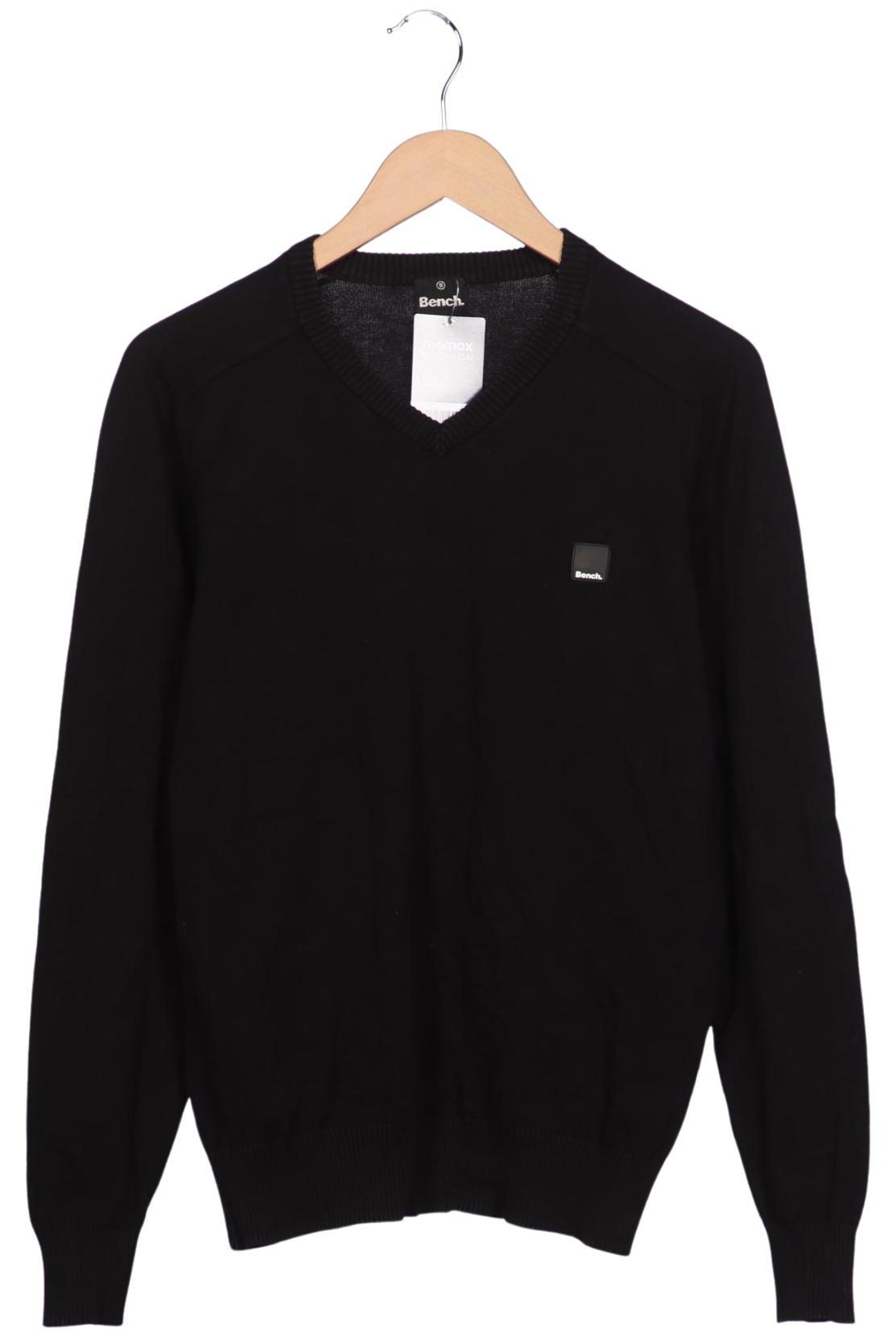 BENCH Sweater & Cardigan in S in Black: front