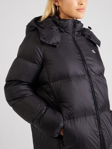 Manteau d’hiver Calvin Klein Jeans en noir