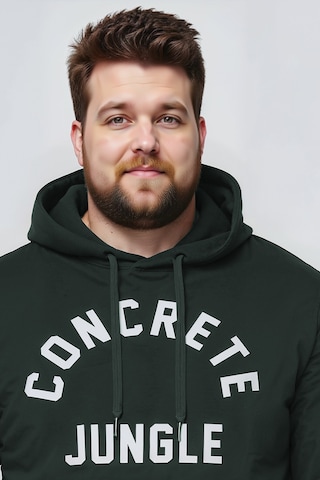 Men Plus Sweatshirt in Green