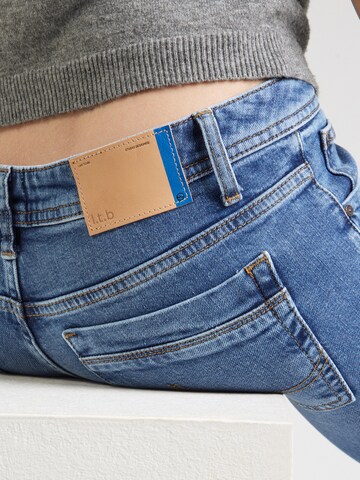 Bootcut Jeans 'Valerie' de la LTB pe albastru