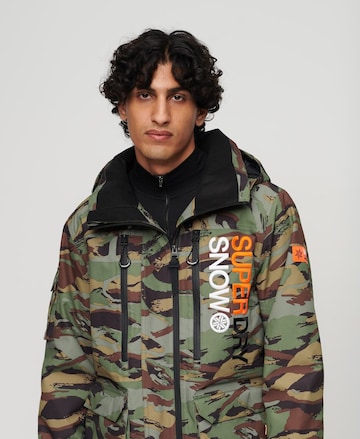 Superdry Sportjacke in Grün