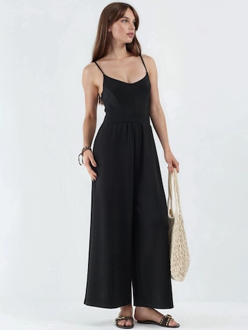 Tuta jumpsuit di Hiccup in nero